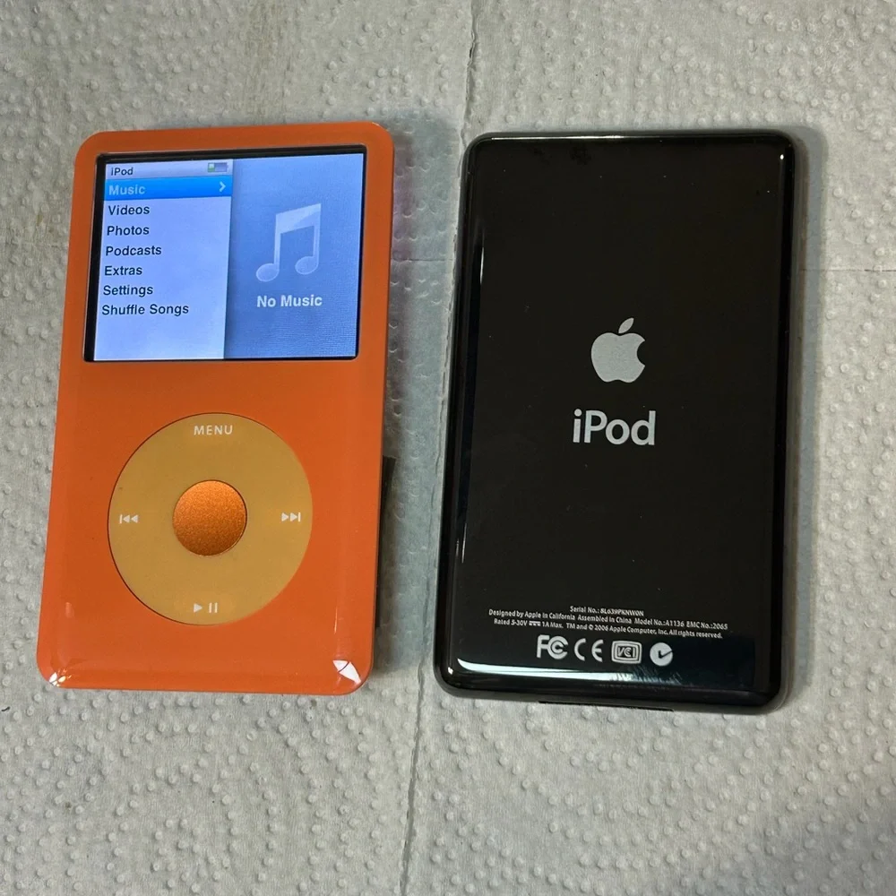 Apple iPod Classic in Vibrant Orange and Sleek Black 7th generation 256gb